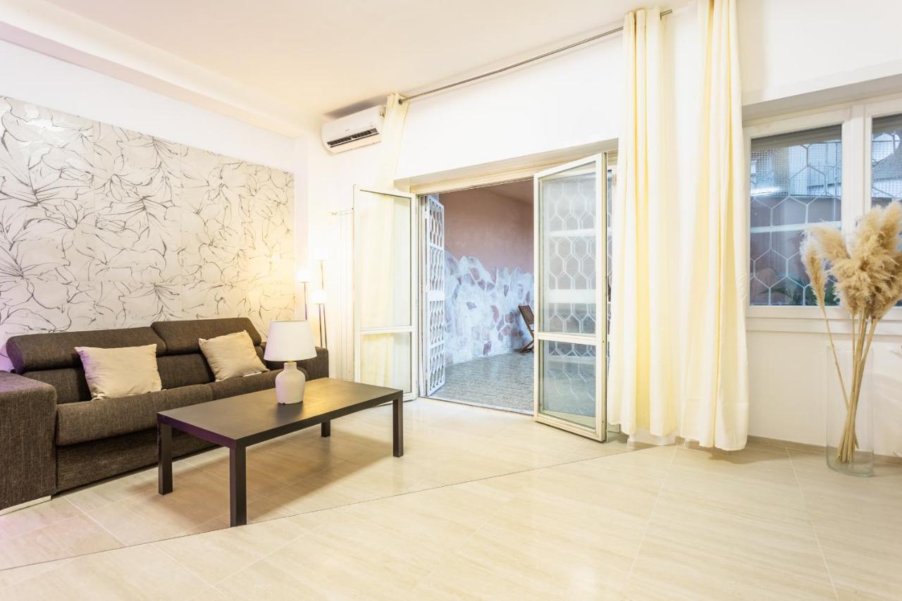 Ethnos Relais Vaticano * Roma